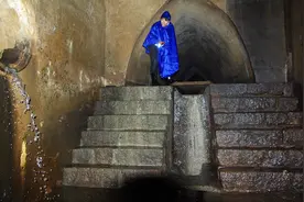 “德国人造的下水道不堪一击？”青岛暴雨内涝后网友吵翻了图片