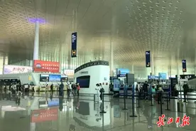 天河机场国内客运航班恢复到去年同期水平，日航班量突破500架次图片