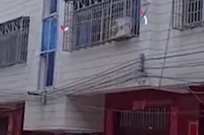 4岁女童坠楼，邻居急中生智救了一命图片