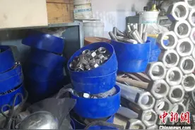 山东泰安手工达人以废铁螺母做“无用良品”圆武侠梦图片