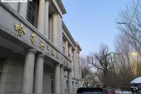 黑龙江哈尔滨一小学因发生诺如病毒感染紧急停课 记者实地探访→图片