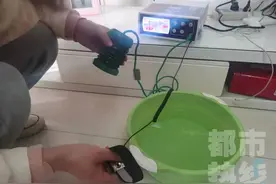 警惕！神奇洗脚仪能排毒？快报记者调查发现内幕……图片