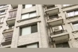 老两口为帮朋友过户房产用于抵押贷款 如今面临无家可归视频封面