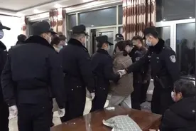 52秒｜拒不报告财产、拒不返还执行款！滨州一女子被司法拘留15天视频封面
