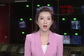 江苏镇江：小男孩用打火机烧纸引燃房屋视频封面