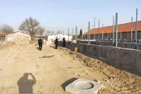 非法占地建设猪场？违建不过夜，露头就打图片