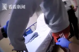 美国黑人男子疑过量服药 医院内与警察交火被击毙图片