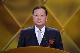 套现11亿港元，刘长乐全面退出凤凰卫视！董事会换血，赌王女儿任副主席图片