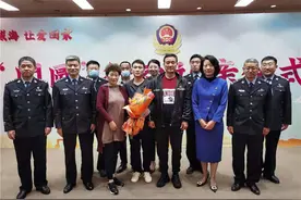 寻子33年，他们在威海团圆图片