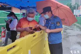苏州、南通、常州、泰州……无惧风雨，全力驰援“大蓝鲸”核酸检测图片