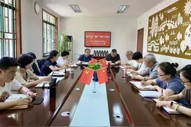 长风公园积极应对台风“烟花”，做好开园准备图片
