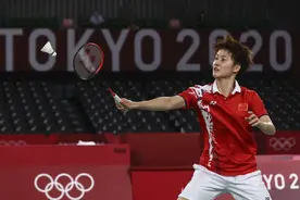 “国羽一姐“陈雨菲夺得女单奥运冠军，21岁那年她拿了7个世界大赛冠军图片