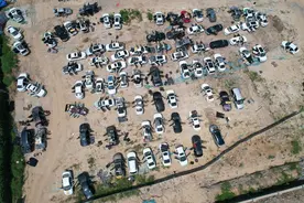 郑州超40万辆车被泡水，理赔维修压力大，我的泡水车何时才能开回家？图片