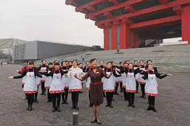 英文流利、烹调适应外籍家庭需求……上海阿姨“国际范儿”图片