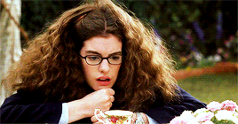 护发精油这样用，让你仙气飘飘