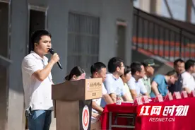 组图丨株洲市二中教育集团：凝聚青春信念 新生军训迎开学图片