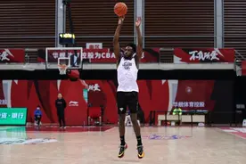 CBA|外媒曝上海队签订三外援 富兰克林+弗雷戴特+冯莱图片