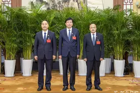 中国共产党新乡市第十二届委员会举行第一次全体会议图片