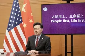 给美国人聊“凡尔赛”“躺平”，秦刚大使开口就是“梗”图片