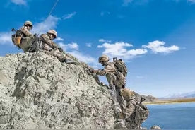 努力建设强大稳固的现代边海防（国防视线）图片