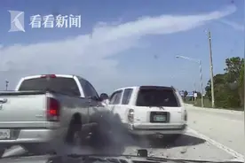 美国佛州巡警执勤时被“突袭”肇事司机逃了图片