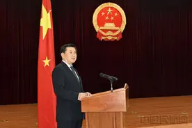 民航局举行宪法集体宣誓仪式图片