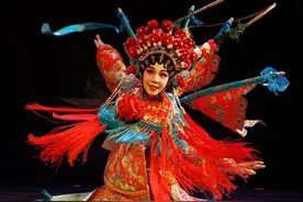 ​「视频」遨游艺海五十载！粤剧名家倪惠英吐露从艺心声图片