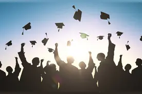 19岁大学生感染艾滋病自白：酒吧认识的“哥哥”，造成终身遗憾图片