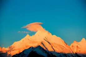 这一次，我们在丙察察的尽头，等你一同去邂逅“神山之首”图片