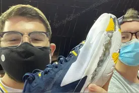 NBA球员下肢力量多恐怖？湖人新秀防守太拼，踩爆一双锡安签名鞋图片