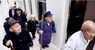 四川神秘矮人村，当地老人身高不足一米，这其中到底有什么秘密？