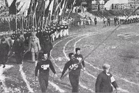 1952年，中国举办了一届特殊的“奥运会”，还造就了一位美国记者图片