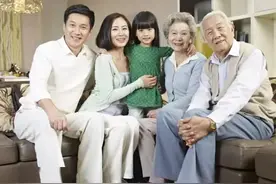 从血缘的角度，我们和子女比较亲？还是和兄弟姐妹亲？别不懂装懂图片