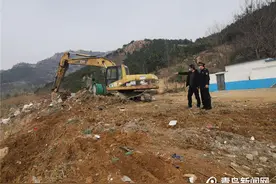 卧龙山垃圾堆积易发火灾 街道：清理中图片