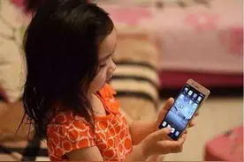 “妈妈，我再玩5分钟”，两种妈妈的不同回应，影响孩子性格养成图片