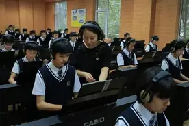 上石家庄外国语学校怎样才能免学费？看分班、看成绩，备战小升初图片