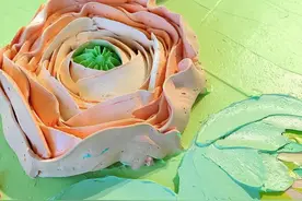 你确定这是油画？不是蛋糕吗？这图上的是颜料！难道不是奶油？图片