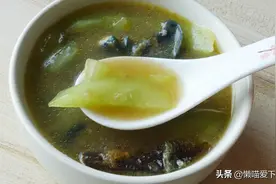 黄瓜皮蛋汤最好吃的做法，鲜甜解腻，清爽开胃，尤其适合夏天图片