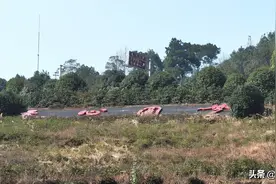 正月初三拜佛烧香，山间古刹观佛悟道，新春打卡莲花山天心寺图片