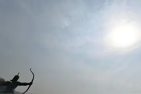 神话传说之《后羿射日》图片