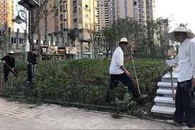 农民工一天能挣350元，不如月薪5千，一年能干多少天？实情图片