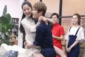 当欧阳娜娜被陈学冬抱起，引来了不少粉丝们的羡慕，是该羡慕谁好图片