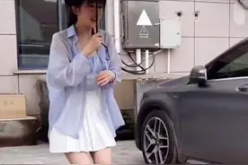 张含韵被「男代拍」拍裙底——做代拍有多赚钱，日入过万不是梦图片