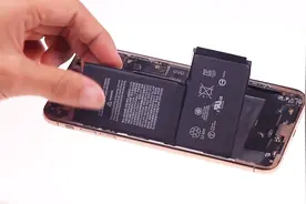 iPhone XS Max 电池拆解更换教程视频封面