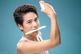 头发定型用什么：发胶？发蜡？定型啫喱或喷雾？男生该如何选择图片