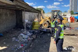 出重拳 坚决取缔废品收购站图片