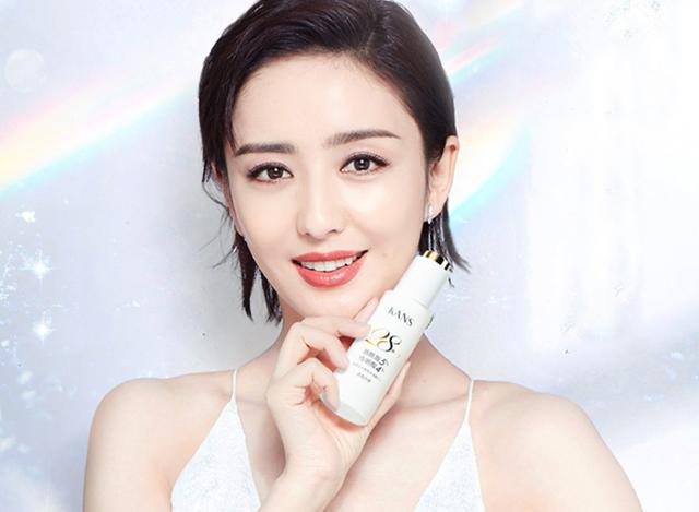 韩束“借”吴亦凡上热搜，这6件大牌平替护肤品，不愧是国货之光