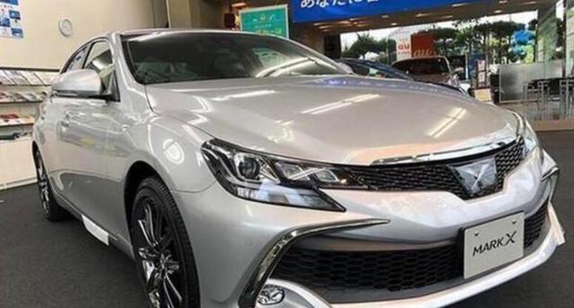 2021款丰田锐志现身!这v6这外观,确定不是顶替皇冠