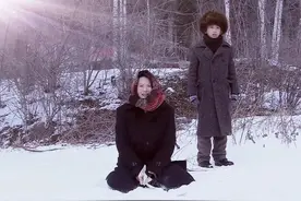 《悬崖》:抛弃孙悦剑母子，周乙的伟大，谁能理解？图片