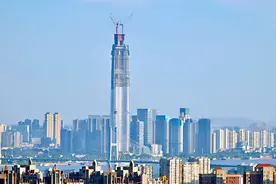 总投资超500亿，1座636米高楼拔地而起，中国咋办成的？图片